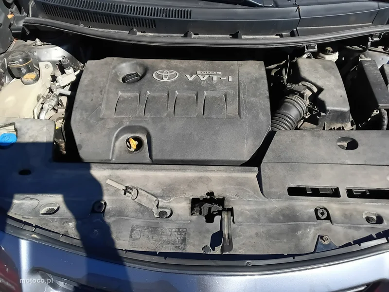Toyota Auris E150 30
