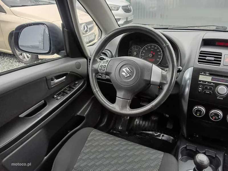 Suzuki SX4 15