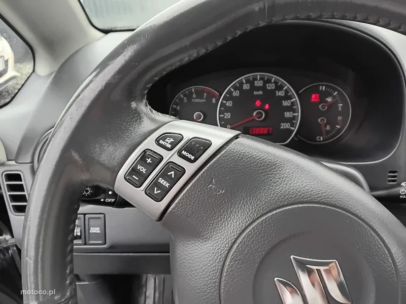 Suzuki SX4 23