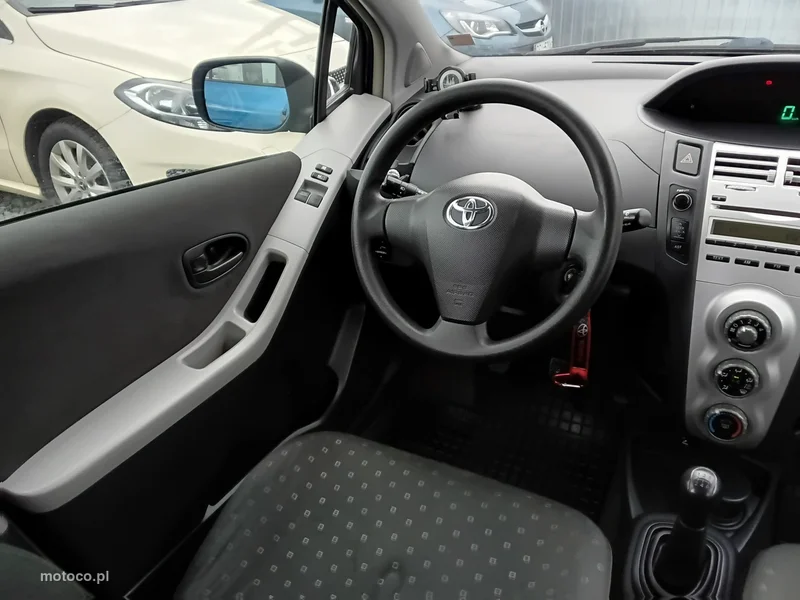 Toyota Yaris XP90 15