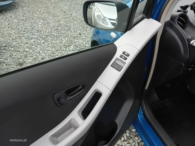 Toyota Yaris XP90 18