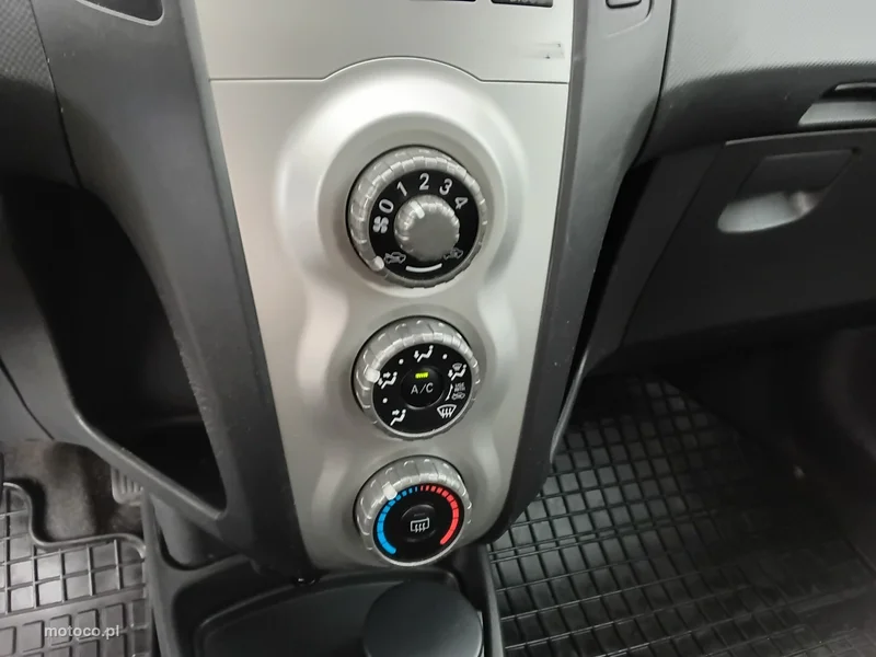 Toyota Yaris XP90 19