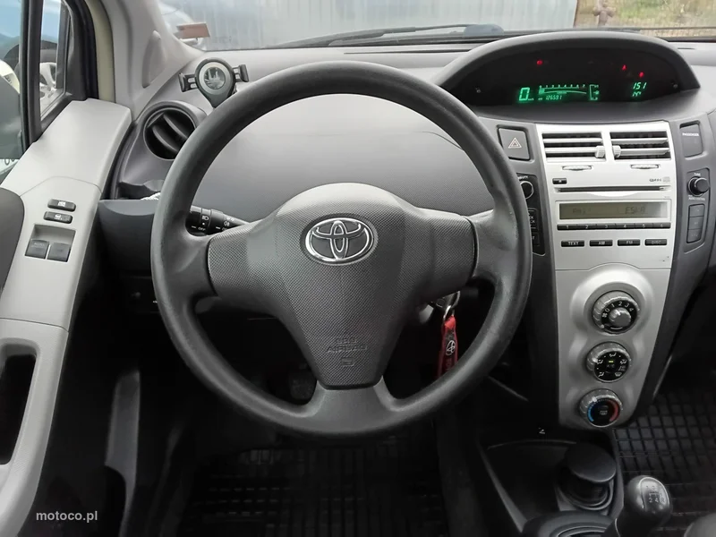 Toyota Yaris XP90 20