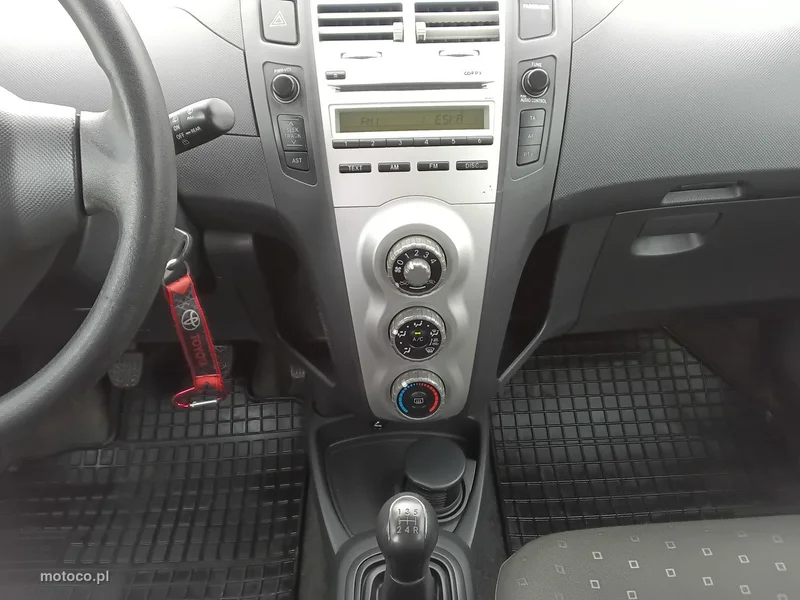 Toyota Yaris XP90 21