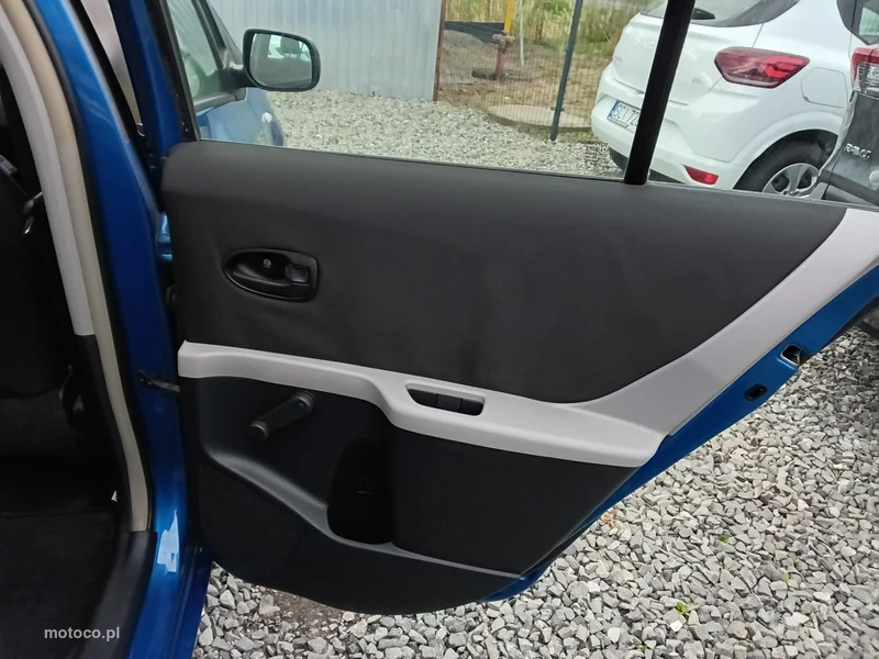 Toyota Yaris XP90 24
