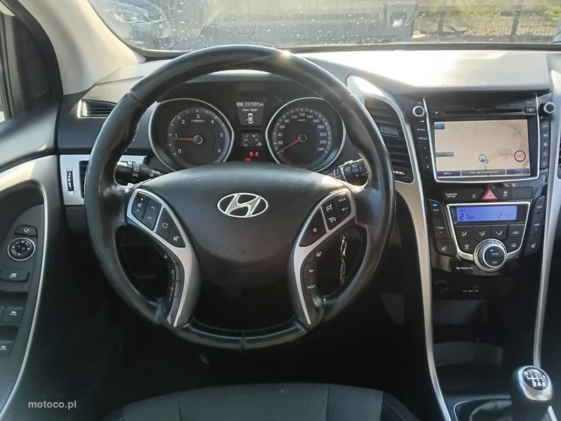 Hyundai i30 22