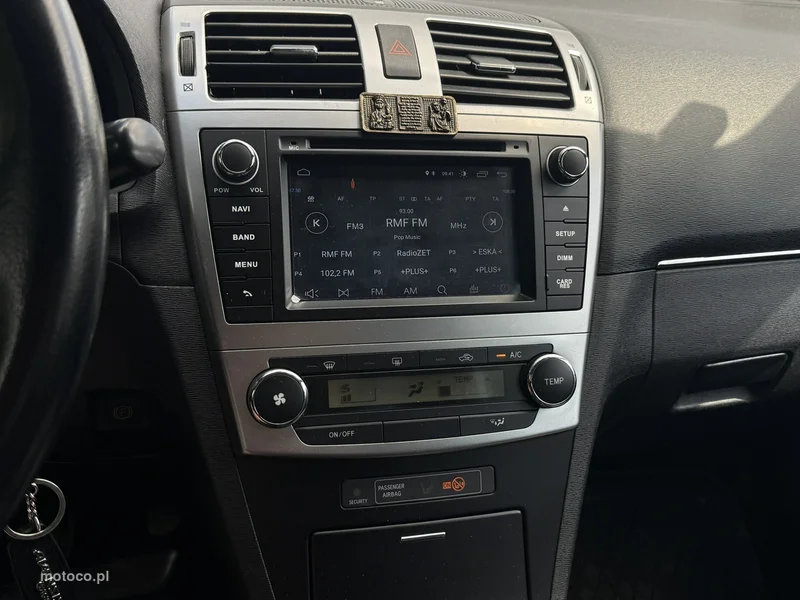 Toyota Avensis T27 22