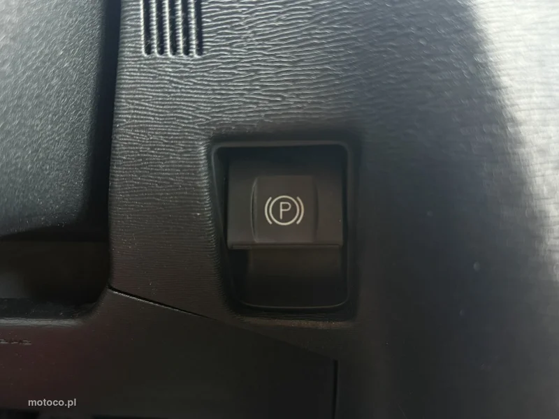Toyota Avensis T27 27