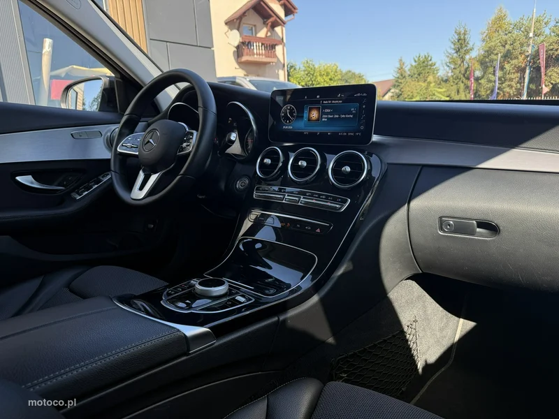 Mercedes-Benz Klasa C W205 C 200 15