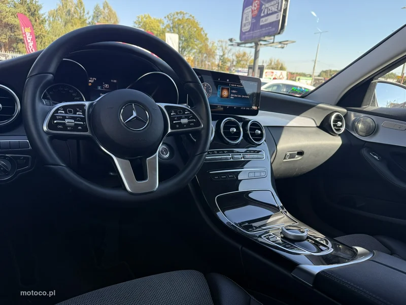 Mercedes-Benz Klasa C W205 C 200 16
