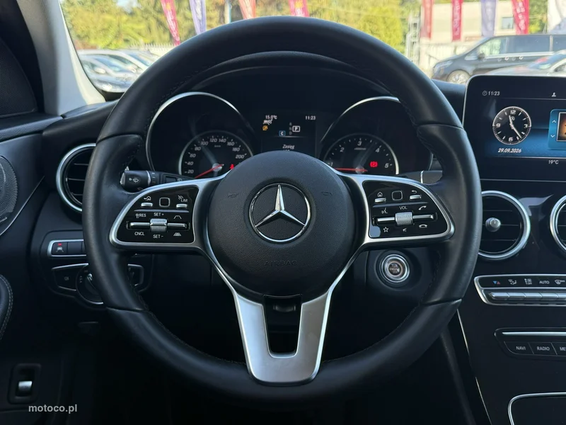 Mercedes-Benz Klasa C W205 C 200 17