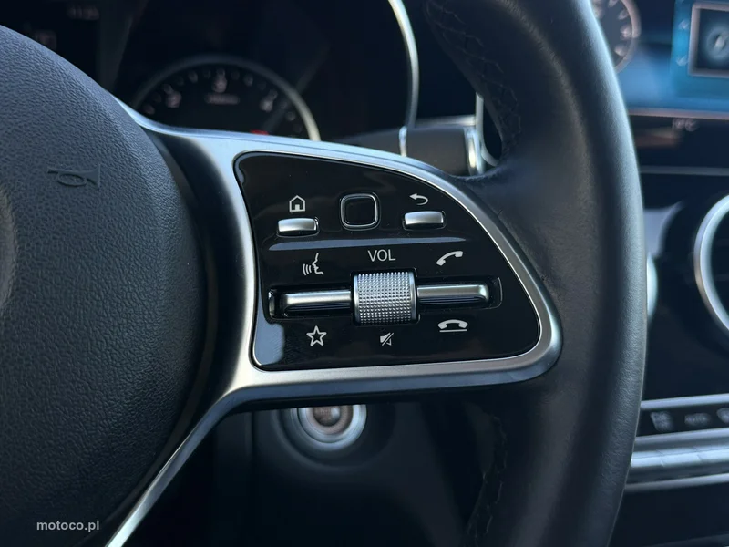 Mercedes-Benz Klasa C W205 C 200 18