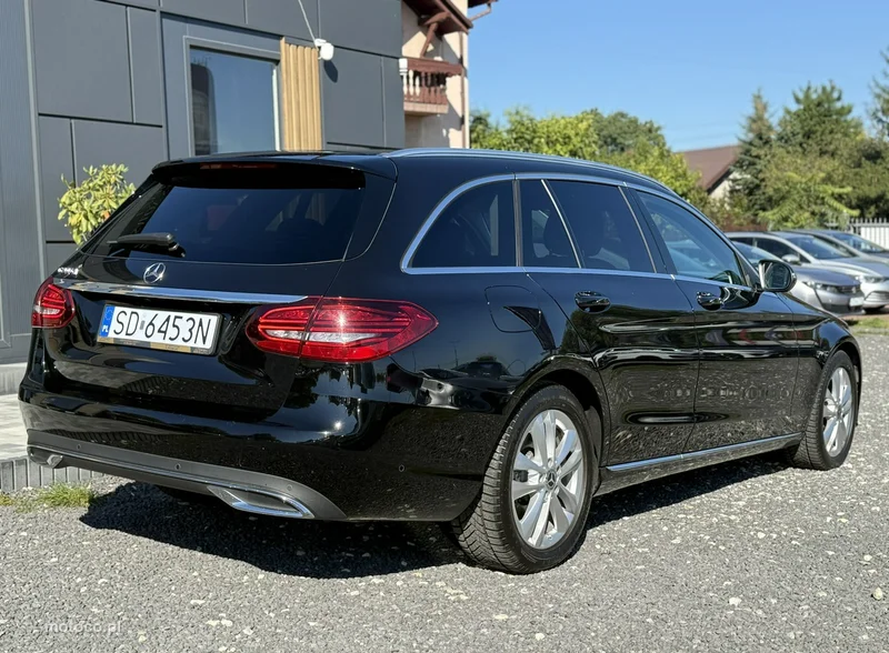 Mercedes-Benz Klasa C W205 C 200 9