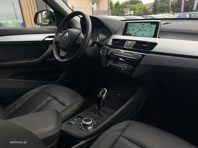 BMW X1 F48 14