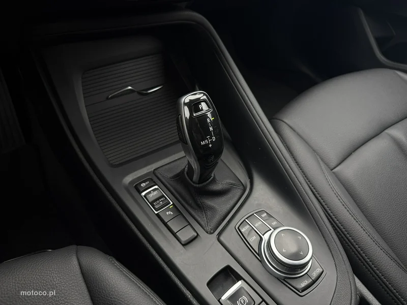 BMW X1 F48 27