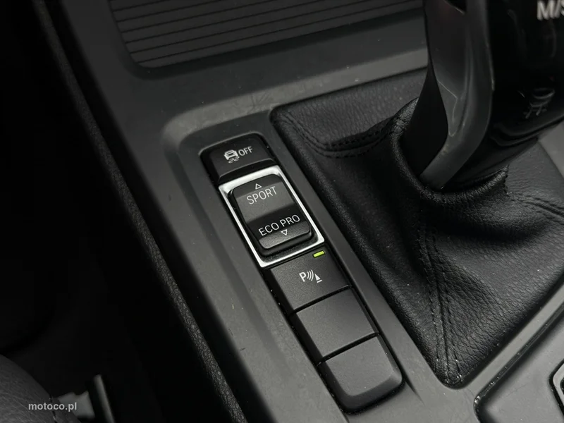 BMW X1 F48 28