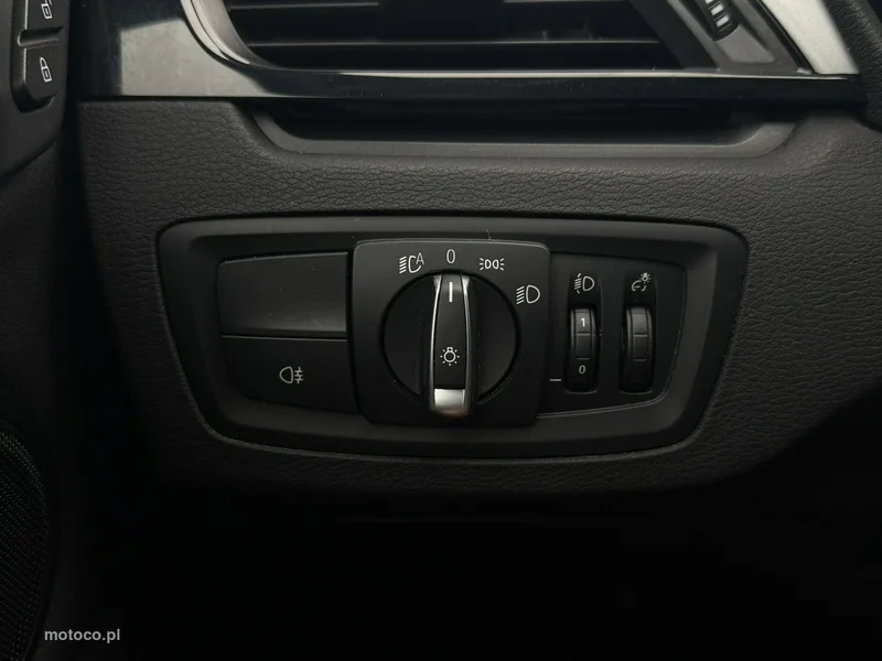 BMW X1 F48 33