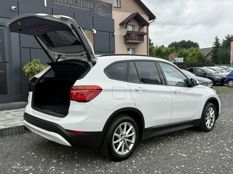 BMW X1 F48 36