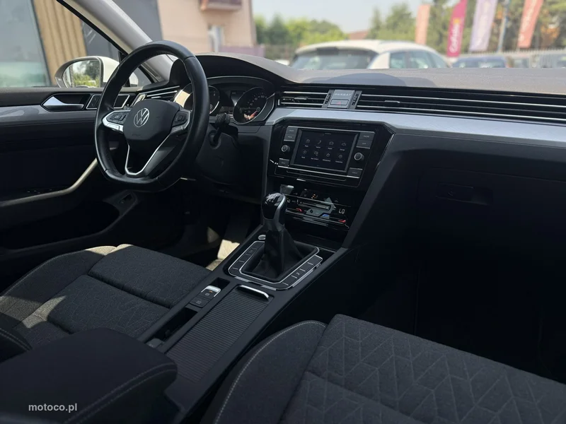 Volkswagen Passat B8 13