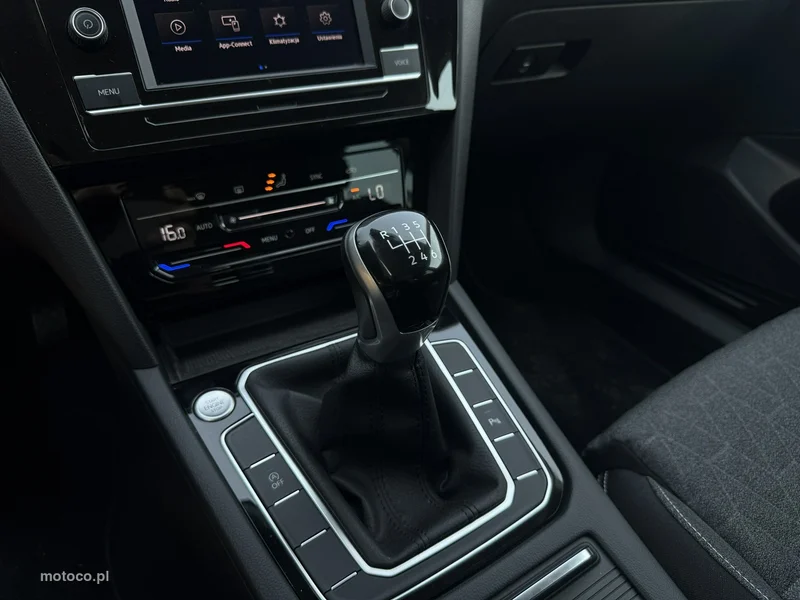 Volkswagen Passat B8 28