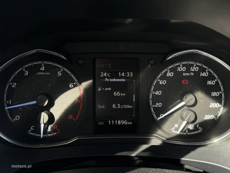 Toyota Yaris XP210 20