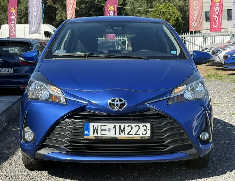 Toyota Yaris XP210 4
