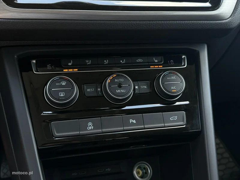 Volkswagen Touran 5T 27