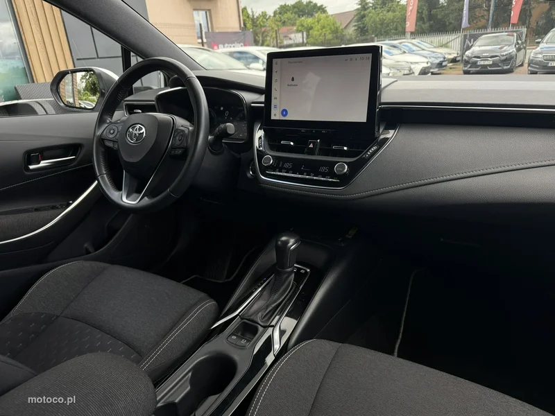 Toyota Corolla E210 15