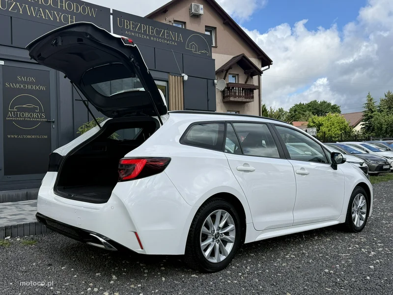 Toyota Corolla E210 37