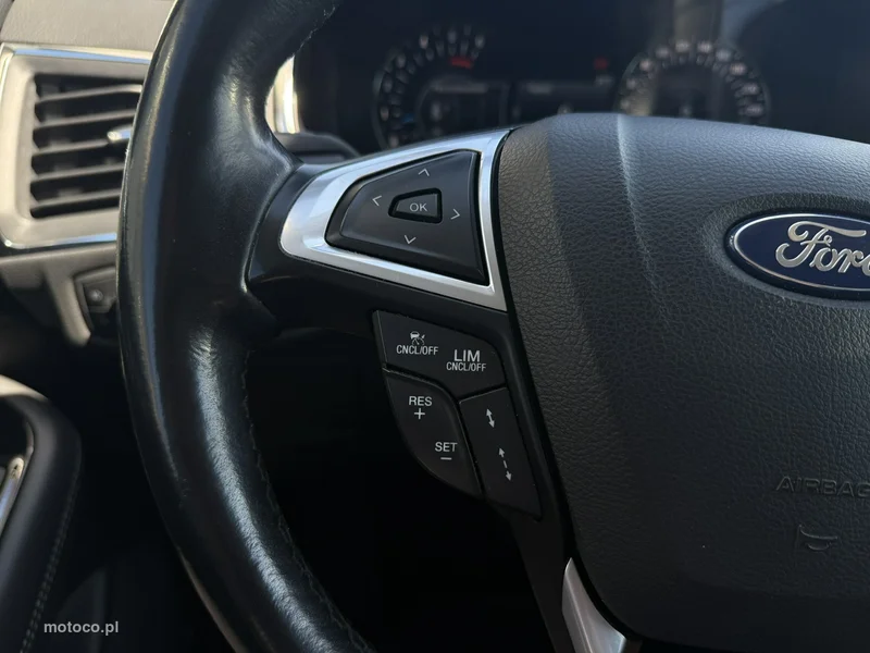 Ford S-Max II 19