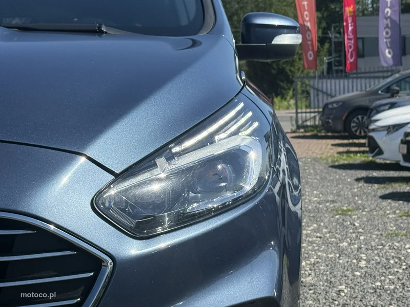 Ford S-Max II 5
