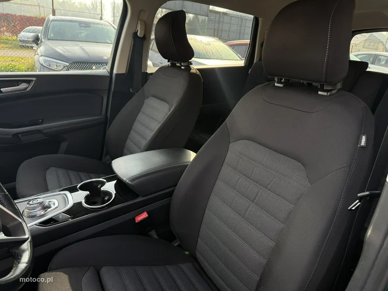 Ford S-Max II 13
