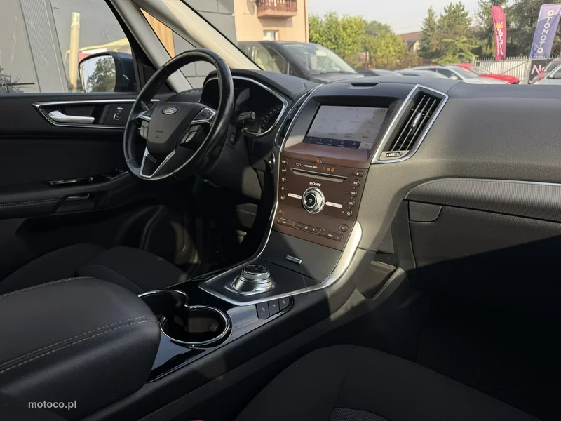 Ford S-Max II 15