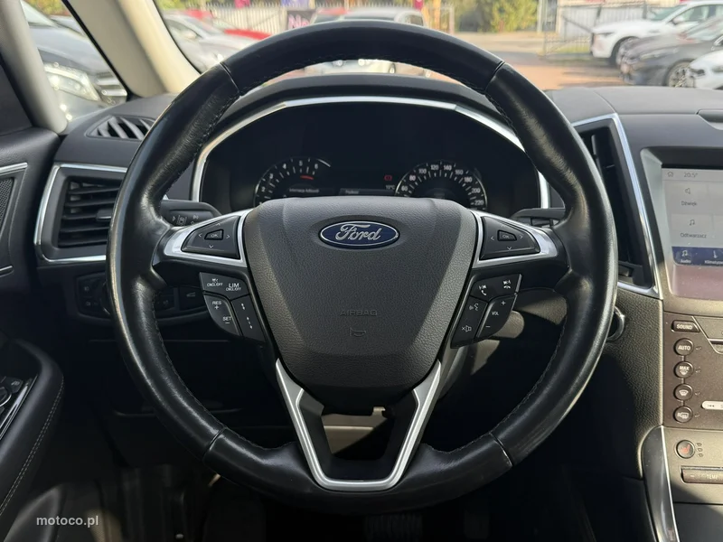 Ford S-Max II 16