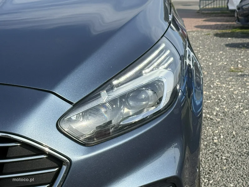 Ford S-Max II 5