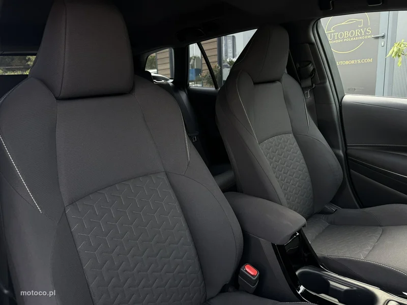 Toyota Corolla E210 11