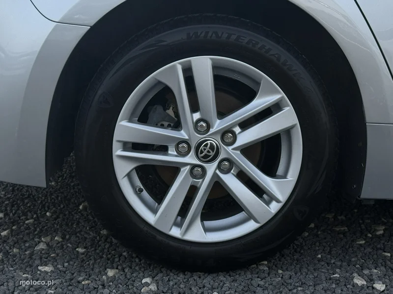 Toyota Corolla E210 30