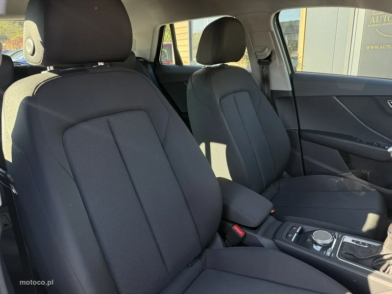Audi Q2 11