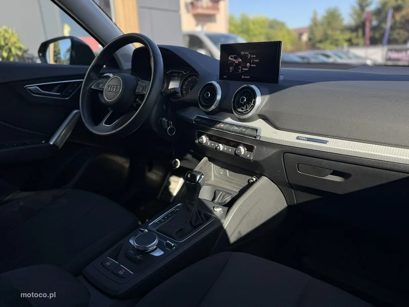 Audi Q2 13