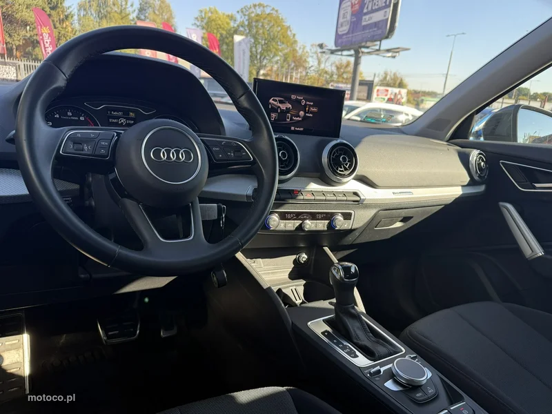 Audi Q2 14