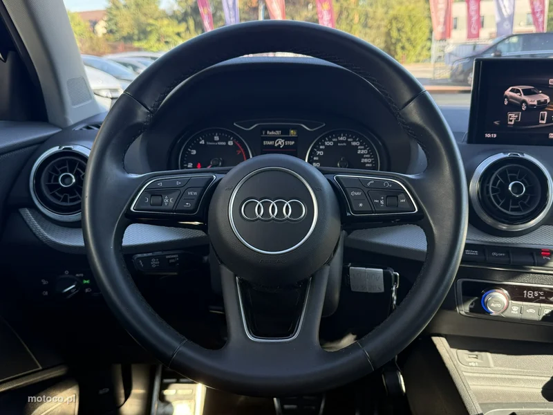 Audi Q2 15