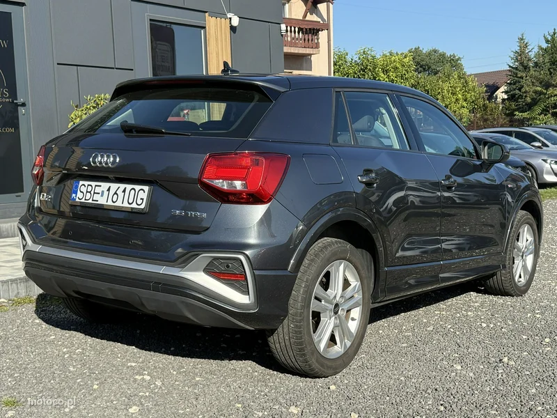 Audi Q2 9