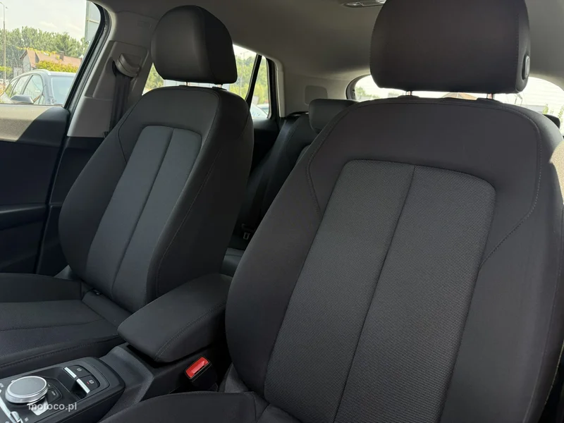 Audi Q2 12