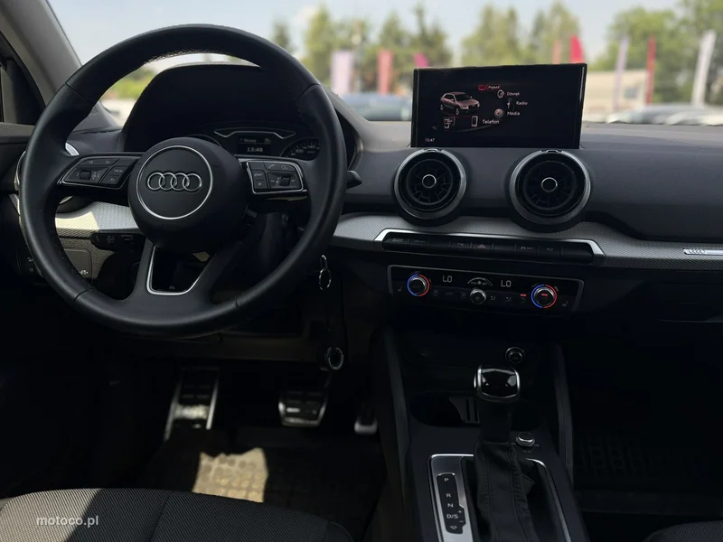 Audi Q2 14