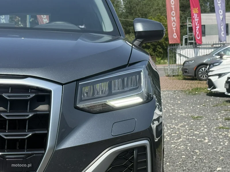 Audi Q2 5