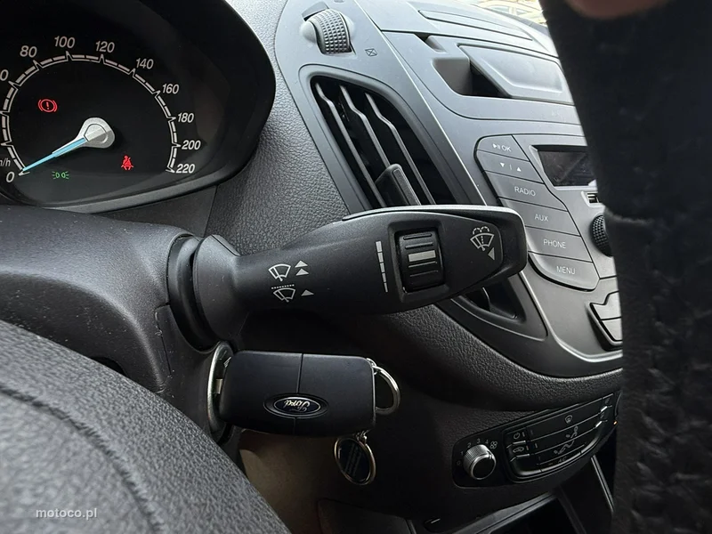 Ford Transit Courier 20