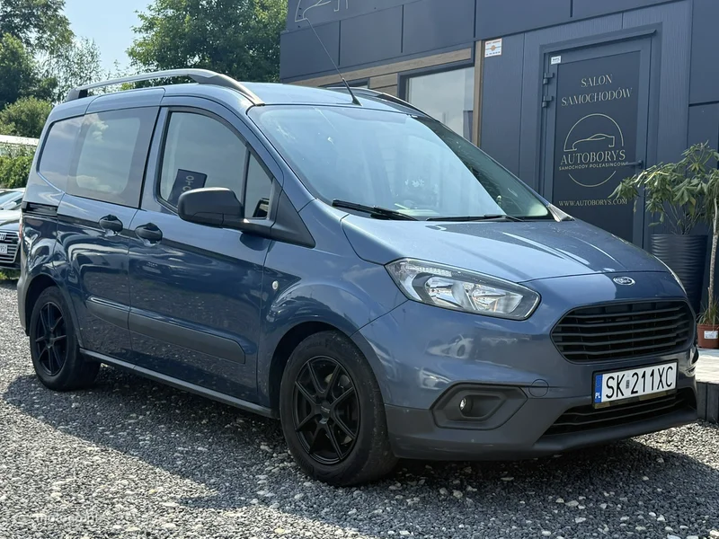 Ford Transit Courier 3