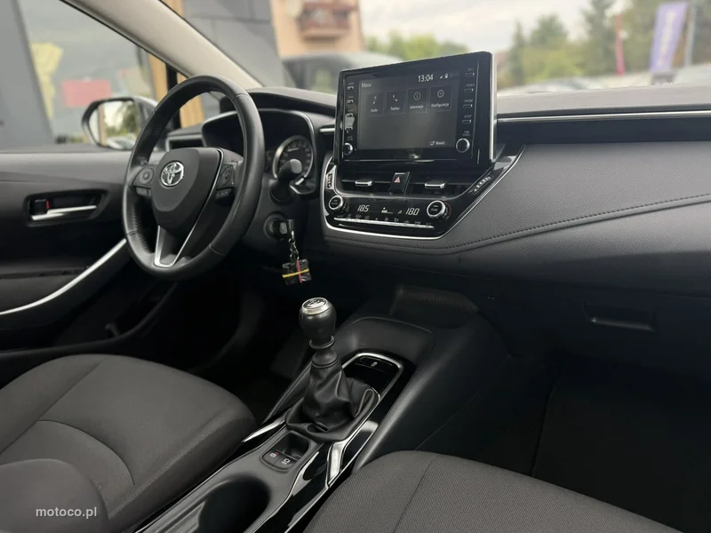 Toyota Corolla E210 14