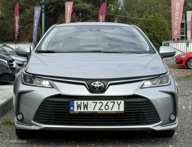 Toyota Corolla E210 4
