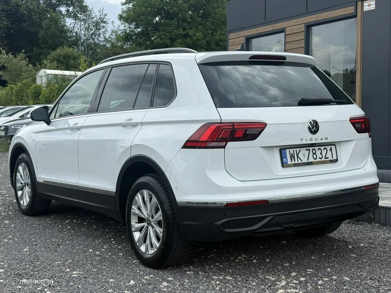 Volkswagen Tiguan AD 7